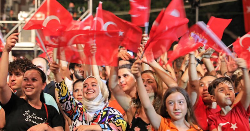 Büyük Zafer'in 100. Yılı Tan Taşçı Konseriyle Kutlandı