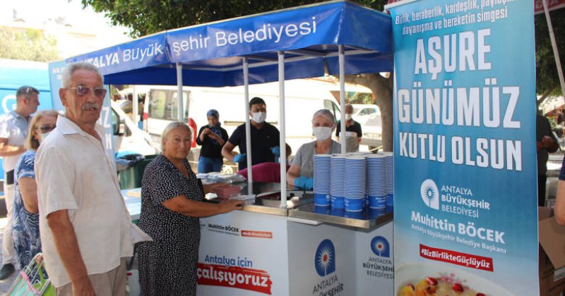 Büyükşehir Aşure Bereketini İlçelere Taşıdı