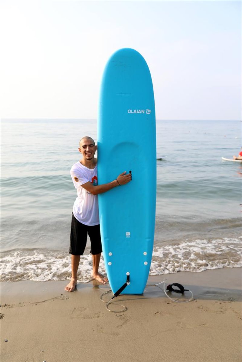 Engelli bireyler sup board yaparak moral buldu