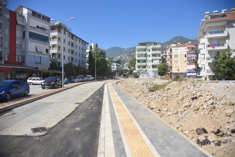 Hacet eşref kahvecioğlu caddesi çift yön olarak trafiğe açıldı