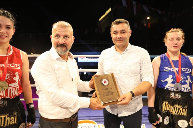 Muaythai süper ligi 4'üncü ayak müsabakaları alanya'da yapıldı