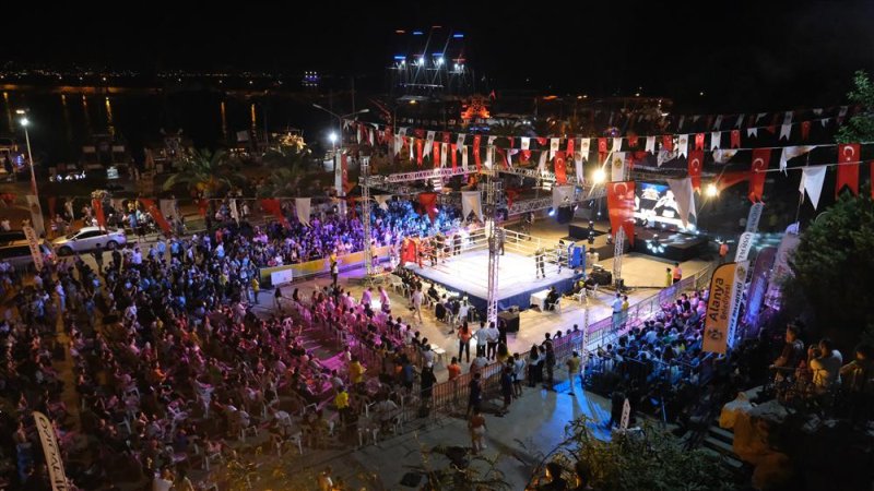 Muaythai süper ligi 4'üncü ayak müsabakaları alanya'da yapıldı