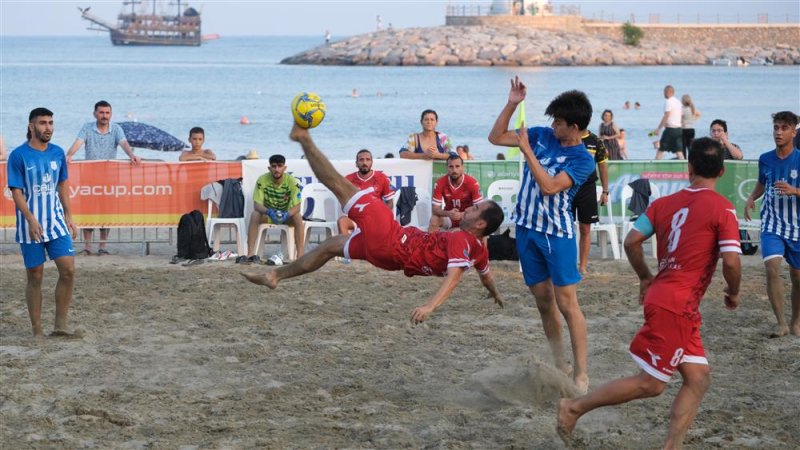 Türkiye bölgesel plaj futbolu ligi alanya etabı başladı