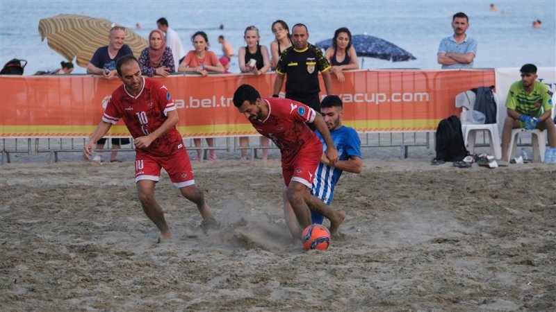 Türkiye bölgesel plaj futbolu ligi alanya etabı başladı