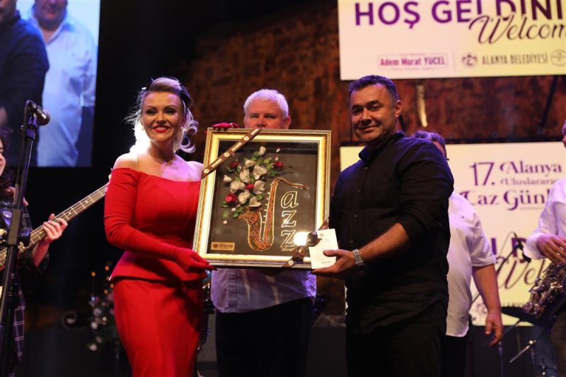 17. alanya uluslararası caz festivali muhteşem performanslarla başladı