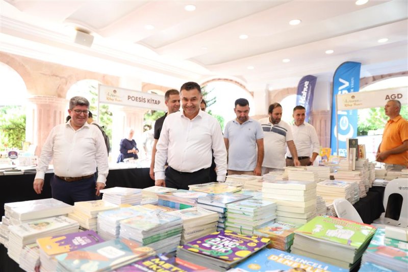 4. alanya kitap fuarı kapılarını açtı