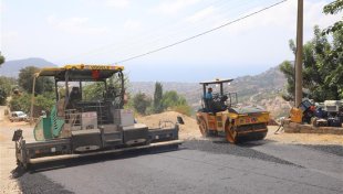 Alanya belediyesi’nden bir önemli hizmet daha - bektaş grup yolu asfaltlanıyor