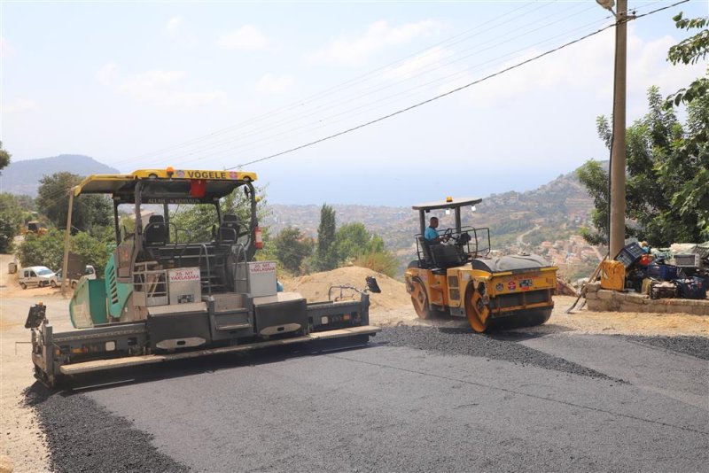 Alanya belediyesi’nden bir önemli hizmet daha - bektaş grup yolu asfaltlanıyor