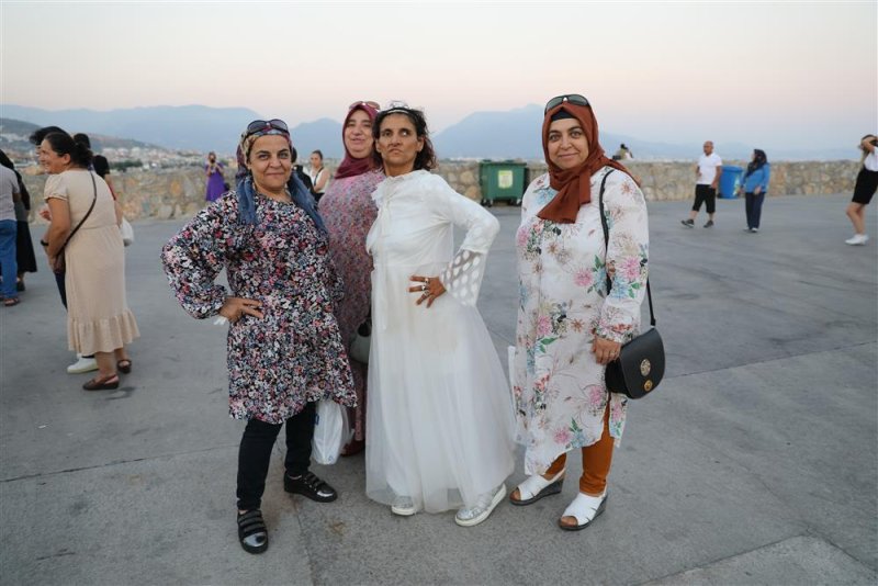 Alanya belediyesi’nden engelli bireyler için yat gezisi