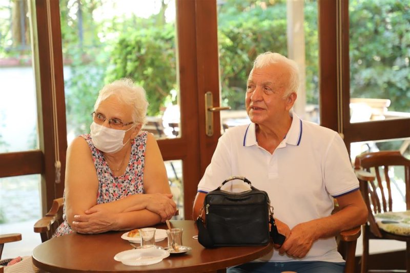 Alanya belediyesi’nden yaşlı vatandaşlara işitme taraması