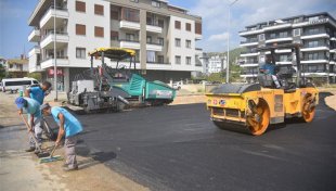 Alanya belediyesi'nin asfalt çalışmaları sürüyor