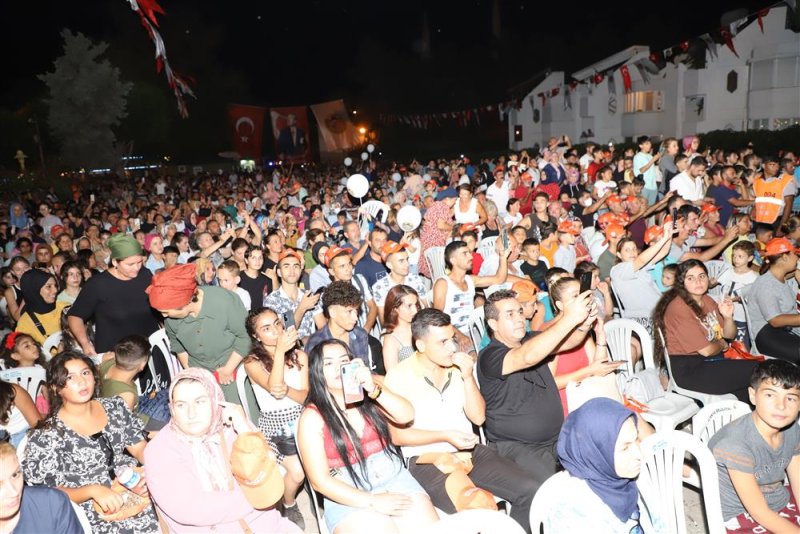 Avsallar mahallesi’nde kubat rüzgarı alanya beelediyesi’nin yaz konserleri sürüyor