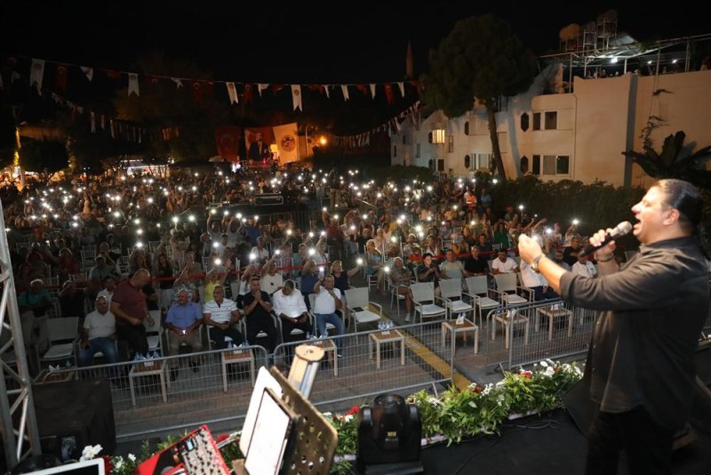 Avsallar mahallesi’nde kubat rüzgarı alanya beelediyesi’nin yaz konserleri sürüyor