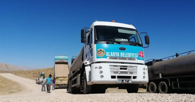 Başkan yücel batı yaylaları için düğmeye bastı 22 kilometrelik yayla yolu asfalt çalışmalarına payallar yaylası’ndan başlandı