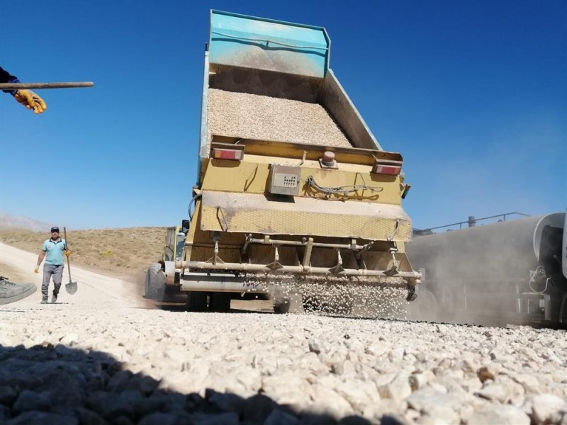 Başkan yücel batı yaylaları için düğmeye bastı 22 kilometrelik yayla yolu asfalt çalışmalarına payallar yaylası’ndan başlandı