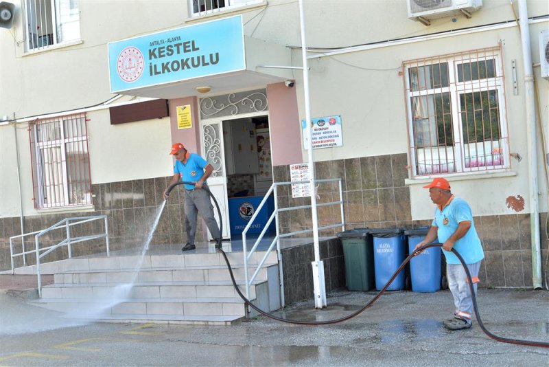 Başkan yücel'in eğitime desteği aralıksız olarak sürüyor