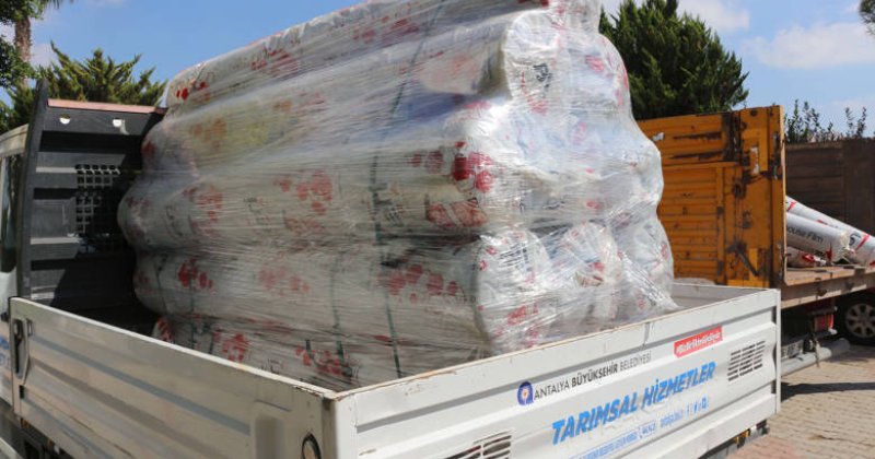 Büyükşehir'den Serikli Çiftçilere Sera Naylonu Desteği