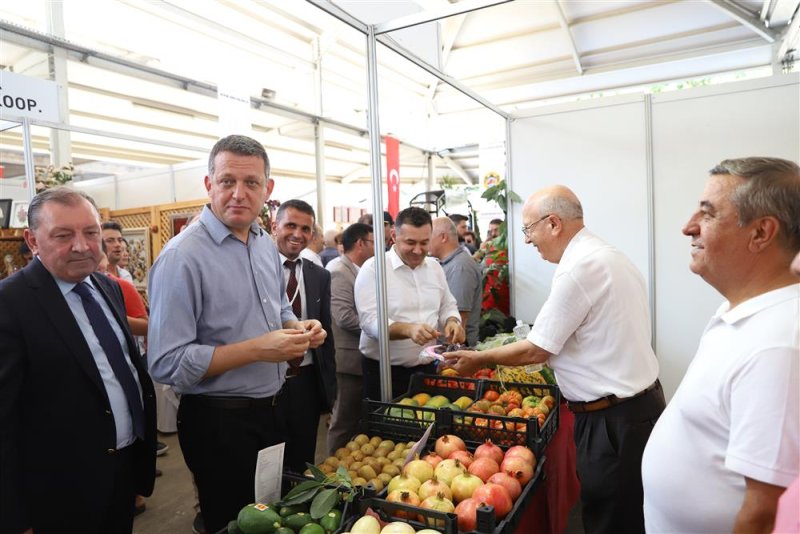 1. alanya tarım hamlesi fuarı açıldı