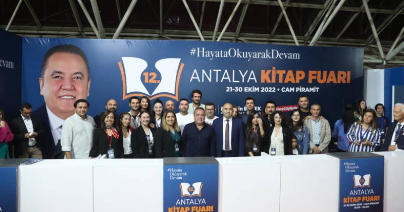 12. Antalya Kitap Fuarı Rekor Ziyaretçi İle Sona Erdi