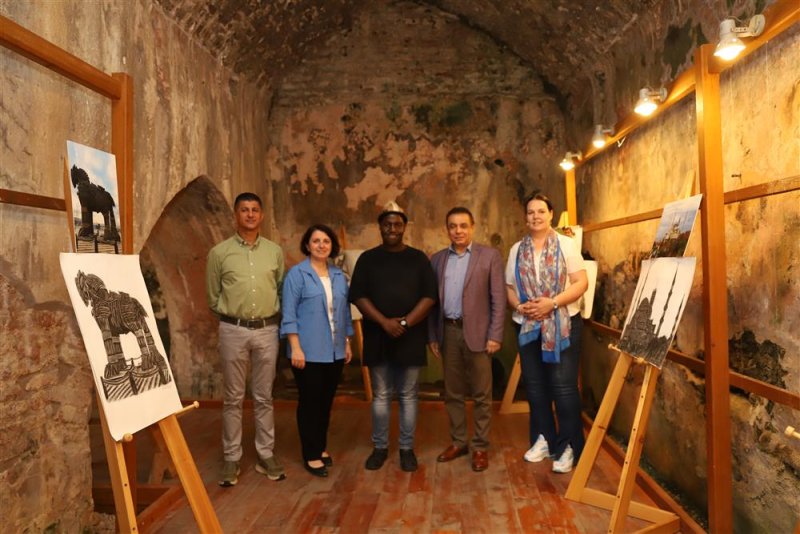 2 afrikalı’nın gözleriyle türkiye sergisi alanya’da