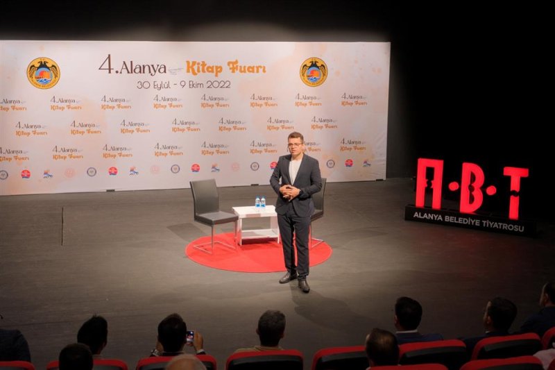 4. alanya kitap fuarı’nda seminerler devam ediyor