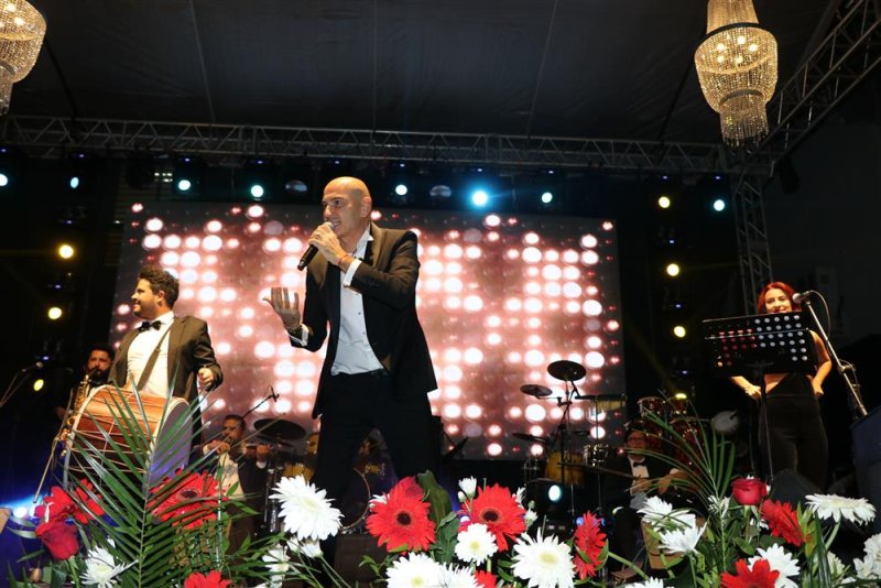 Alanya belediyesi’nden cumhuriyet bayramı’na özel konserler cumhuriyet’in 99’uncu yılı coşkuyla kutlandı