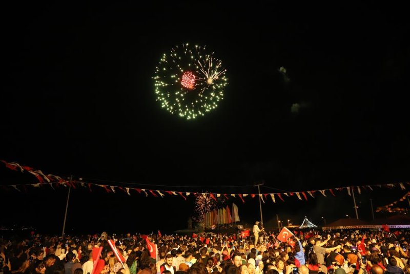 Alanya belediyesi’nden cumhuriyet bayramı’na özel konserler cumhuriyet’in 99’uncu yılı coşkuyla kutlandı