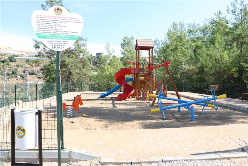 Alanya belediyesi’nden konaklı ve türkler mahallelerine 2 yeni çocuk parkı