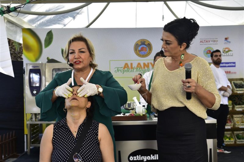 Alanya tropikal meyve festivali büyük beğeni topladı yücel: “alanya’yı tarımıyla tanıtmaya devam edeceğiz”