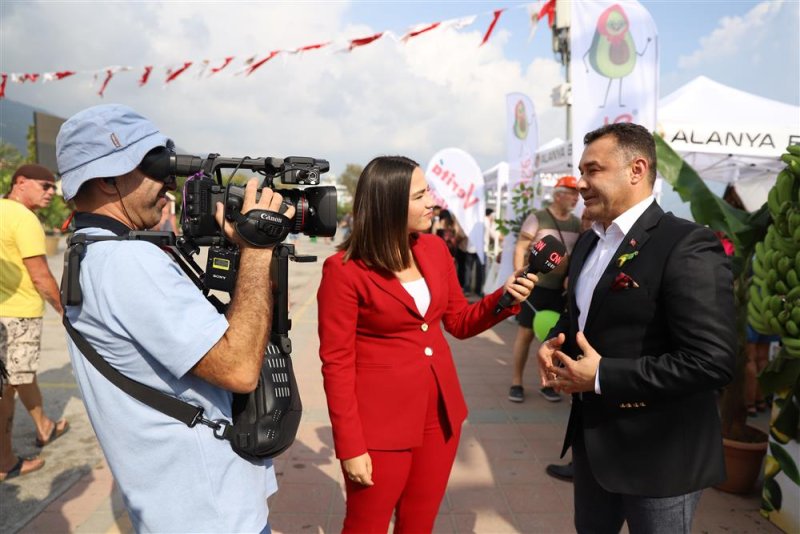 Alanya tropikal meyve festivali kapılarını açtı