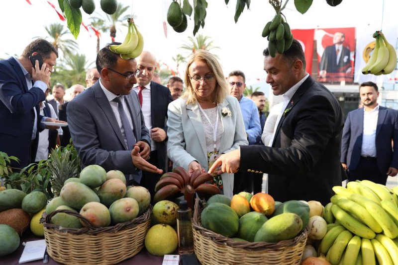 Alanya tropikal meyve festivali kapılarını açtı