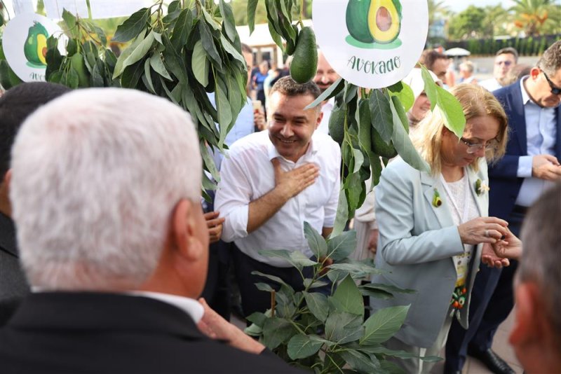Alanya tropikal meyve festivali kapılarını açtı