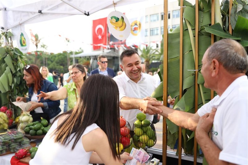 Alanya tropikal meyve festivali kapılarını açtı