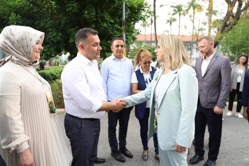 Alanya tropikal meyve festivali kapılarını açtı