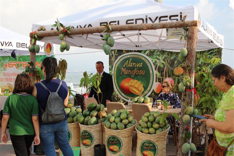 Alanya tropikal meyve festivali kapılarını açtı