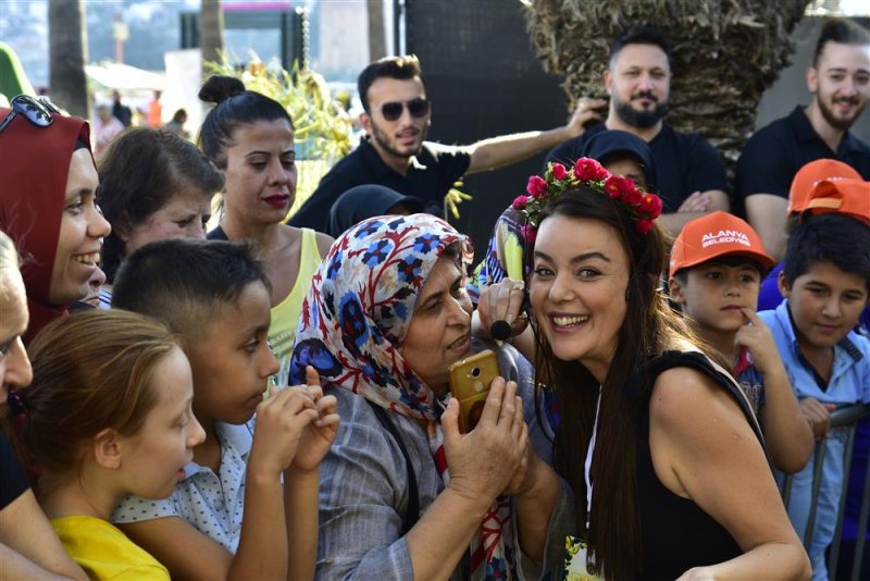 Alanya tropikal meyve festivali sona erdi