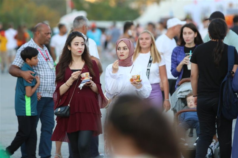 Alanya tropikal meyve festivali sona erdi