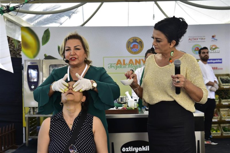 Alanya tropikal meyve festivali sona erdi