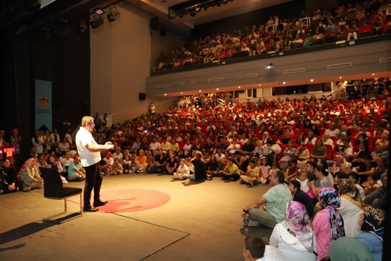 Alişan kapaklıkaya’ya seyirci akını