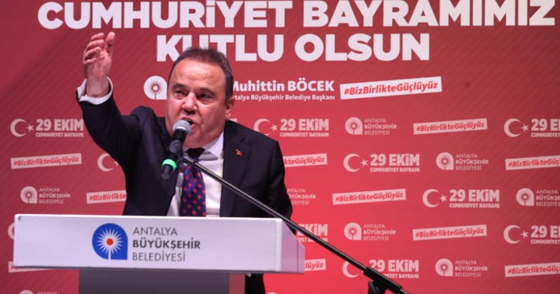 Antalya’da Muhteşem Cumhuriyet Coşkusu