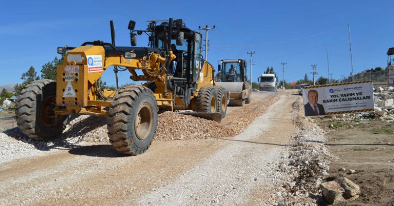 Büyükşehir Yeleme Mahallesi’nin  18 Yıllık Yol Hasretini Sona Erdiriyor