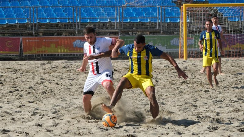 Plaj futbolunda çeyrek finalistler belli oldu