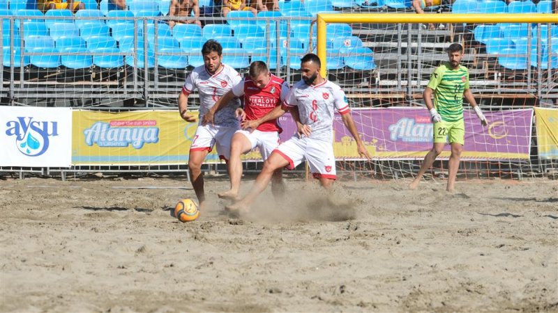 Plaj futbolunda çeyrek finalistler belli oldu