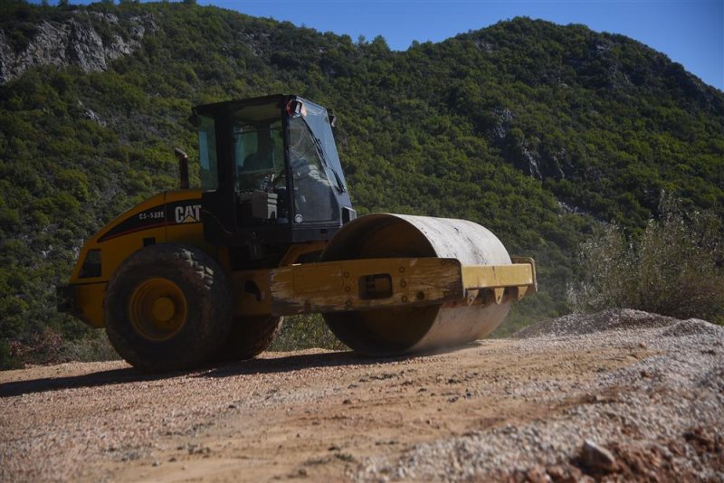 Şıhlar mahallesi’nde 5 km yol asfaltlandı