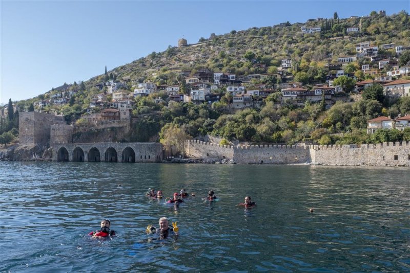 8. alanya dip temiz tertemiz etkinliği gerçekleştirildi