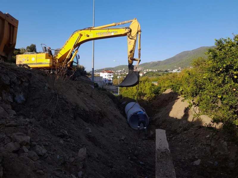 Alanya belediyesi alt yapı çalışmalarına son hız devam ediyor