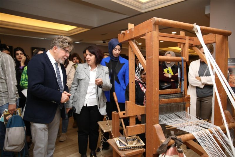 Alanya belediyesi’nden 25 kasım’a özel seminer ve sergi