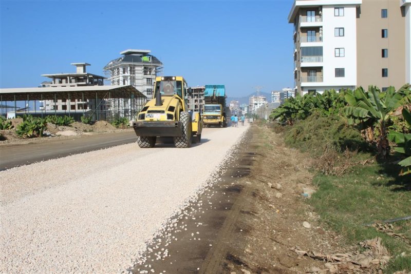 Alanya belediyesi'nin asfalt çalışmaları kargıcak mahallesi’nde devam ediyor