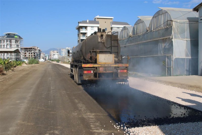 Alanya belediyesi'nin asfalt çalışmaları kargıcak mahallesi’nde devam ediyor