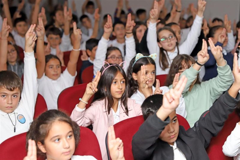 Alanya belediyesi’nin farkındalık eğitimleri bu yıl da devam ediyor